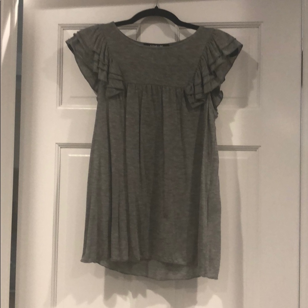 Gray superlips ruffle top